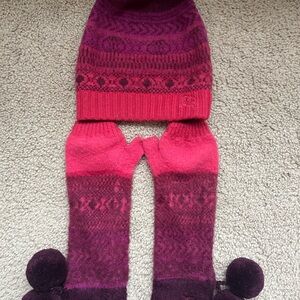 Burberry Wool Knit Hat & Gloves Set